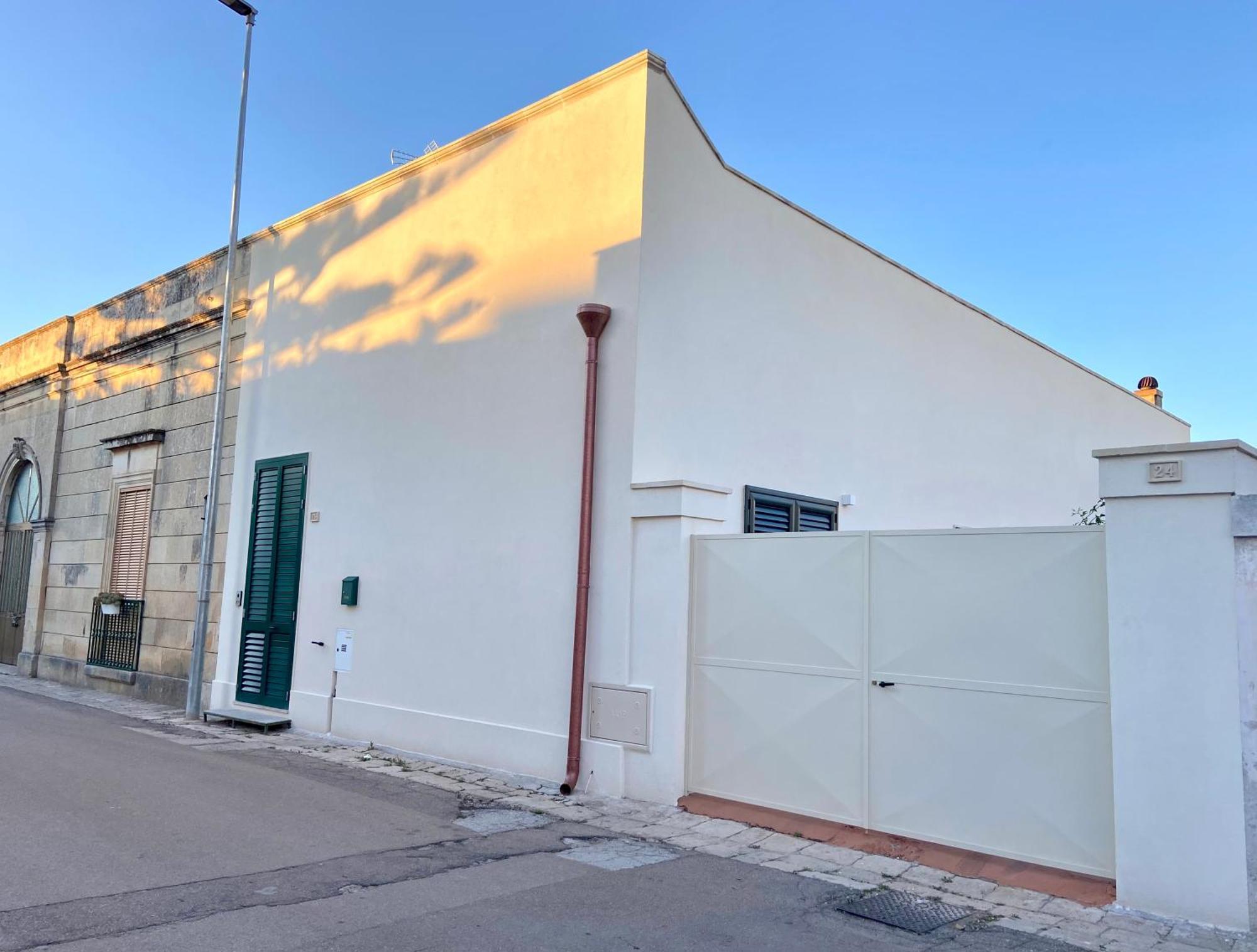 La Casa Di Nina Apartment Surano Exterior photo